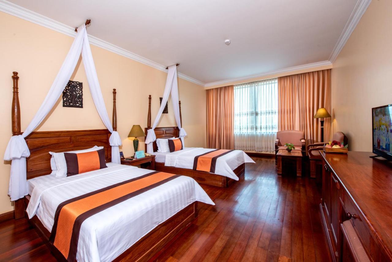 סיאם ריפ Pacific Hotel & Spa מראה חיצוני תמונה