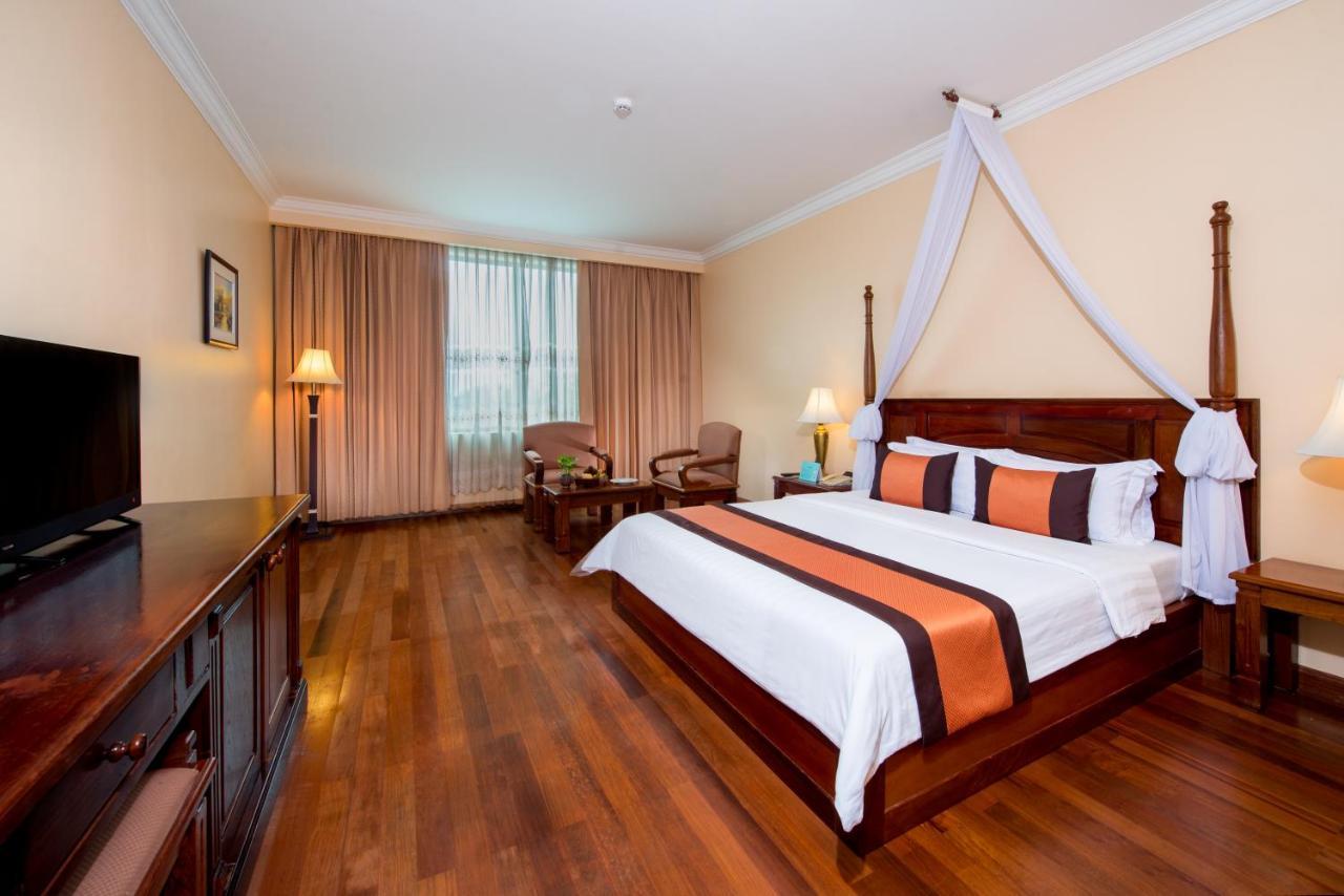 סיאם ריפ Pacific Hotel & Spa מראה חיצוני תמונה